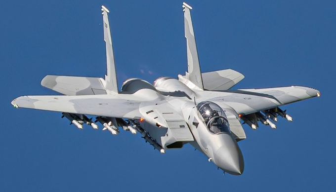 伊拒見美 拒停火!  革命衛隊炫耀擊落多架美機 諷美 : 不是說已毀了我防空?