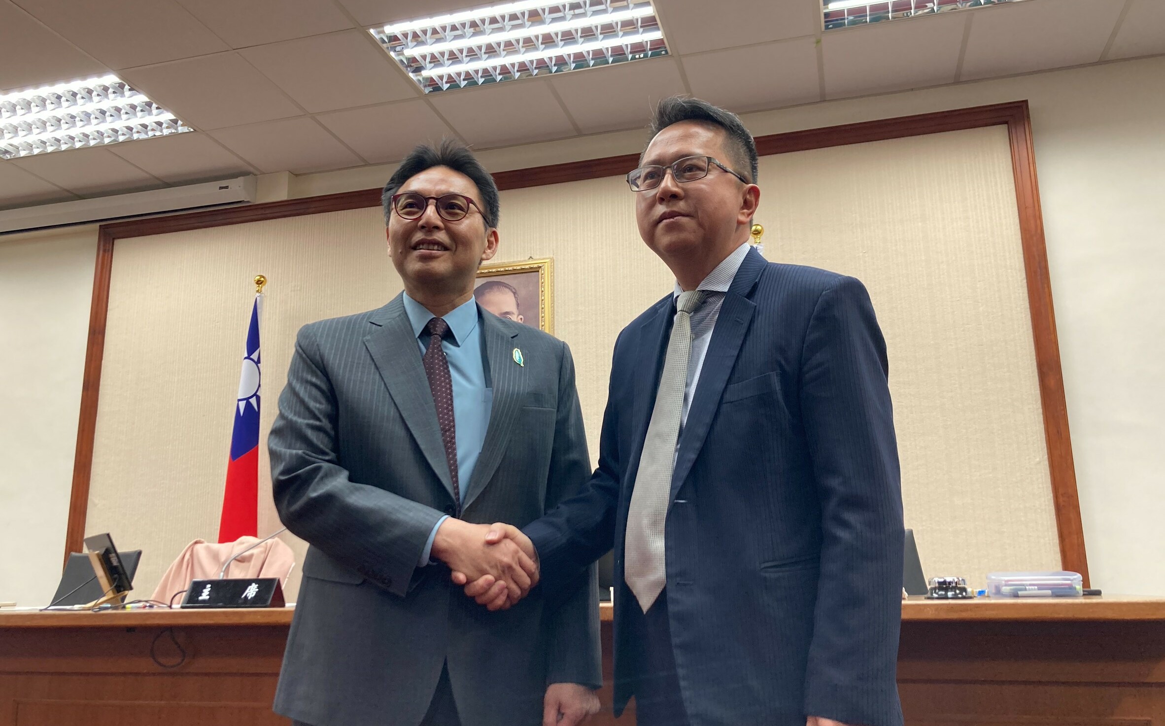 立法院召委選舉 綠8席、藍禮讓1席給白