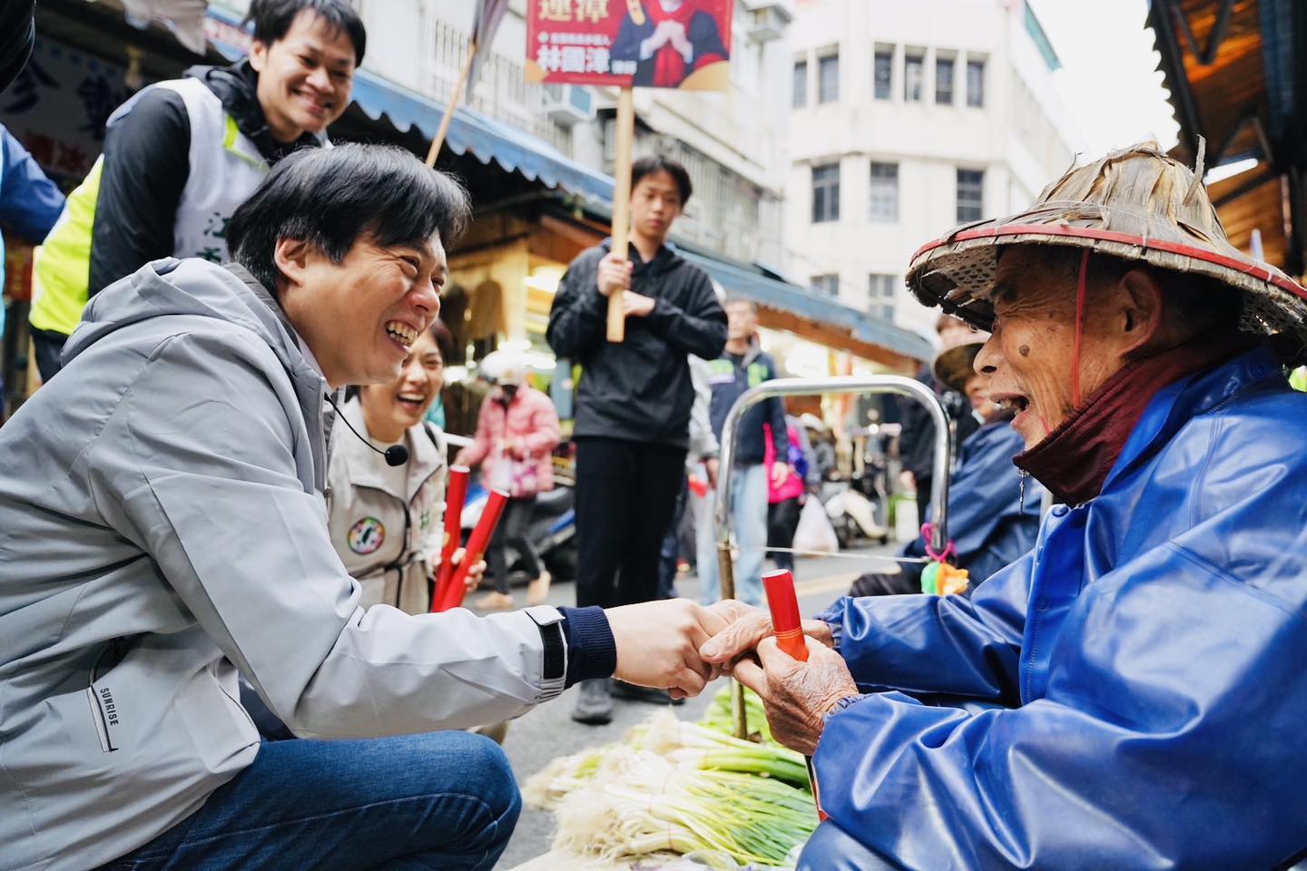  民進黨宜蘭縣長提名人林國漳也強調人才留住重要姓，認為可藉由在地大學與產業進行產業合作，加強二者之連結。 圖：翻攝自林國漳臉書（資料照） 