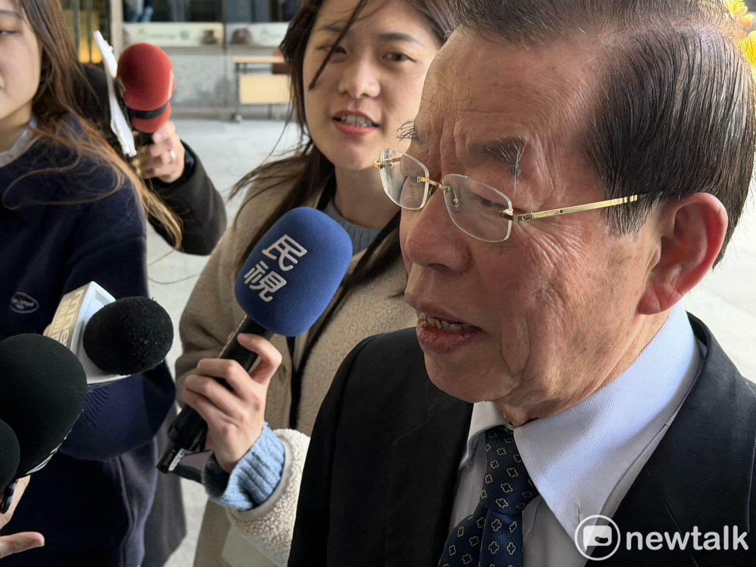  謝長廷回應卓榮泰包機赴日事件。 圖：高逸帆／攝 