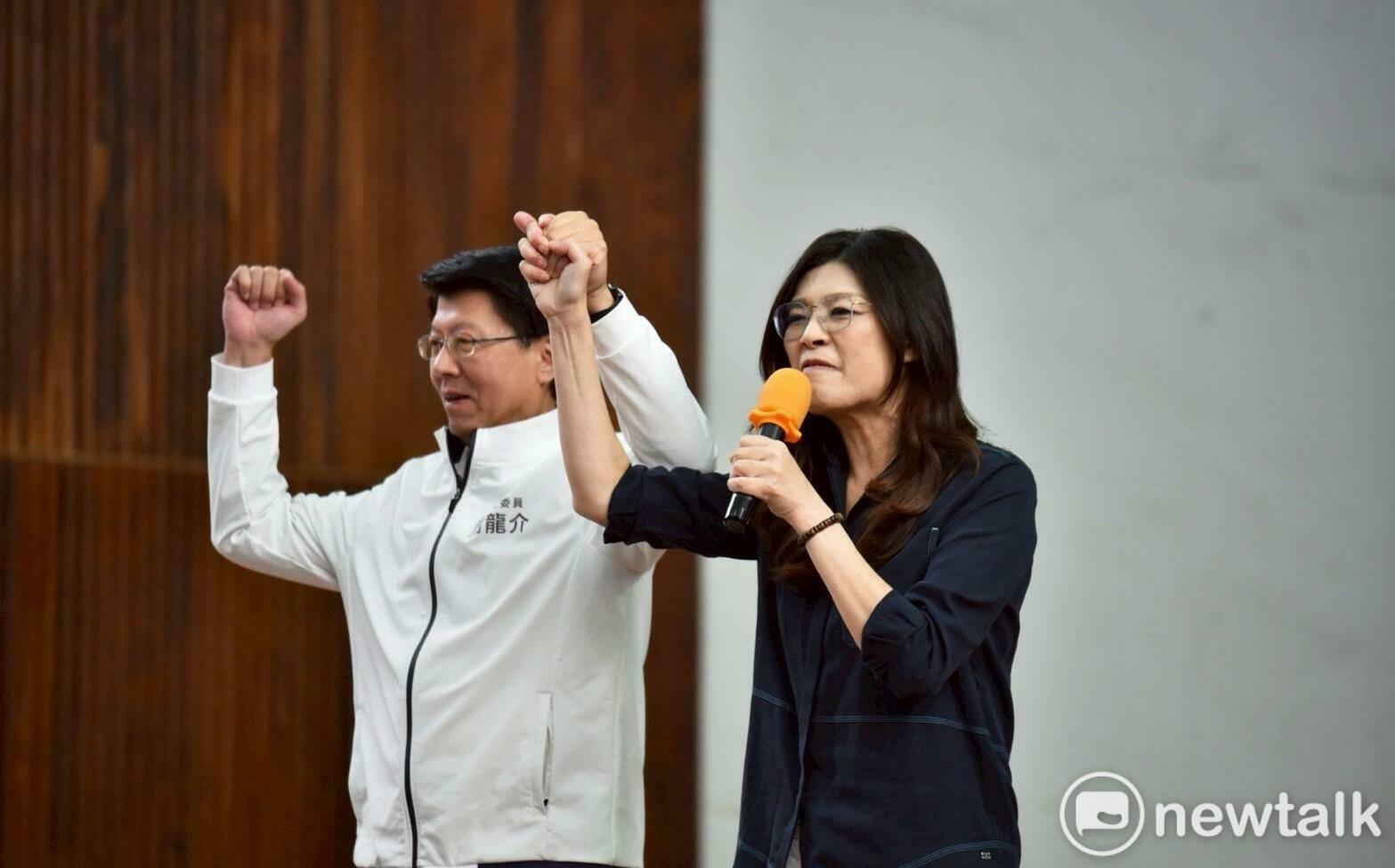 國民黨主席鄭麗文參加台南新春團拜 祝福謝龍介市長候選人馬到成功