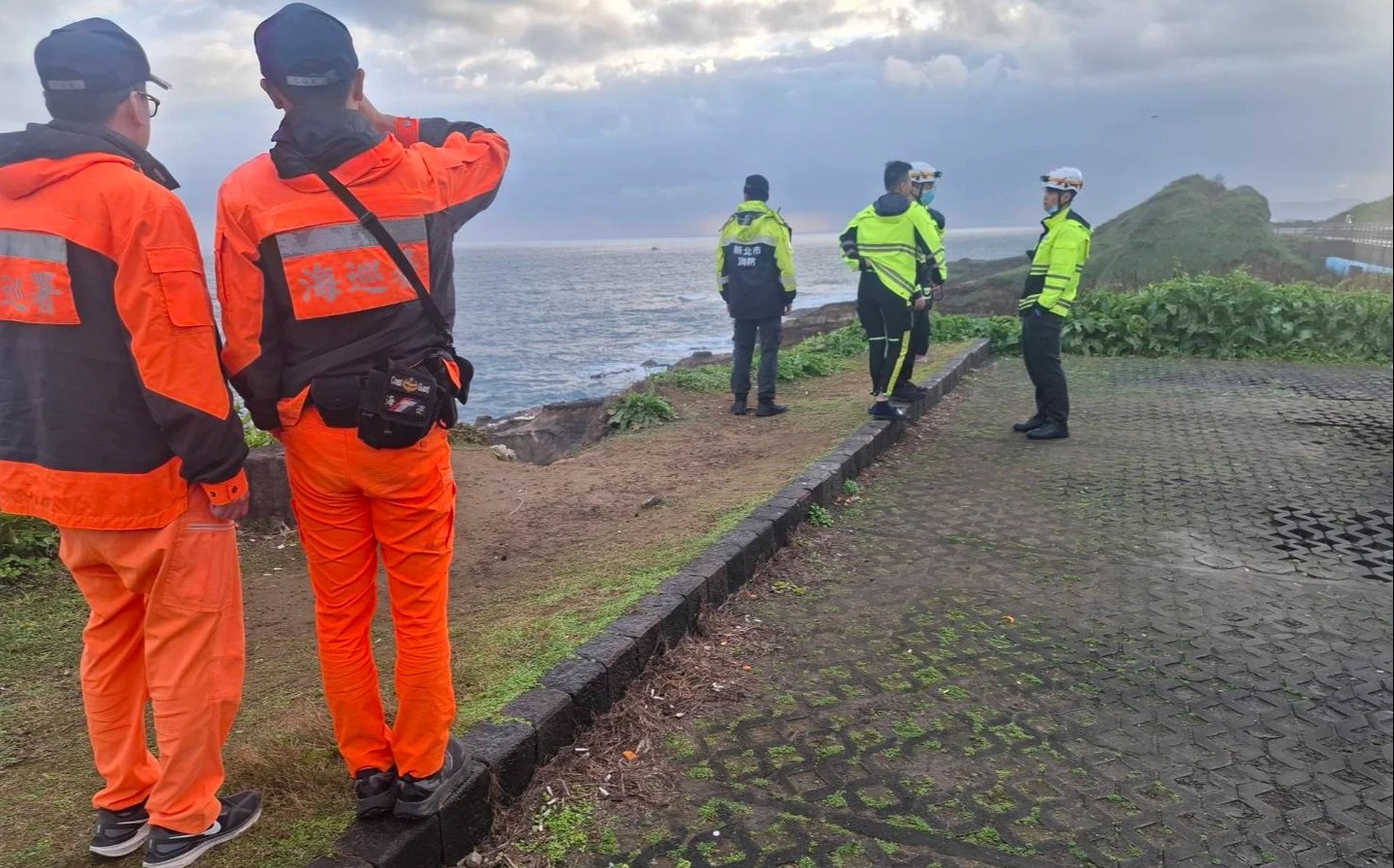 70歲老翁東北角釣魚失蹤!釣具留岸邊 直升機出動搜救