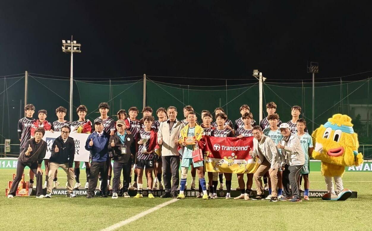 拼戰精神感動全場 路竹高中足球隊獲全國聯賽亞軍