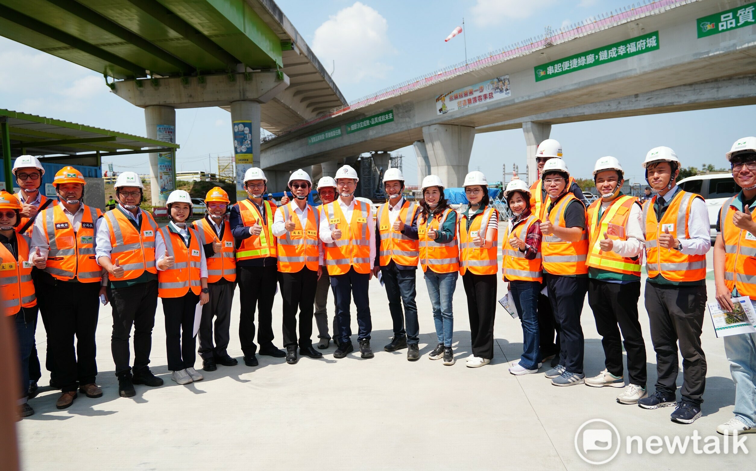 打造「南科快速生活圈」 林俊憲率交委會考察拚北外環交流道提前通車