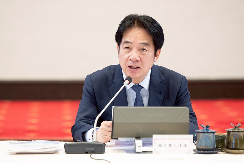立法院一旦通過倒閣不信任案，總統有權宣告解散國會並在 60 天內全面重選立委，這實際上將演化為針對賴政府的期中投票，對朝野各黨的席次消長都是極高風險的戰局。 圖：總統府提供 