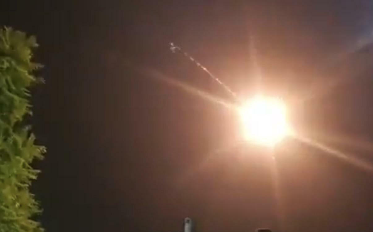 (影)「金鐘罩」神話破滅!伊朗飛彈襲擊以色列「傳說中的核武鎮」