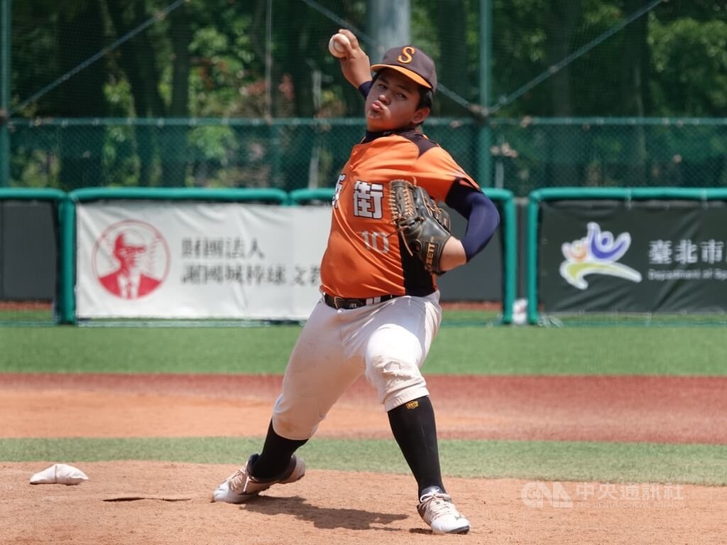 謝國城盃少棒田司恩登板穩守 南投新街搶首勝