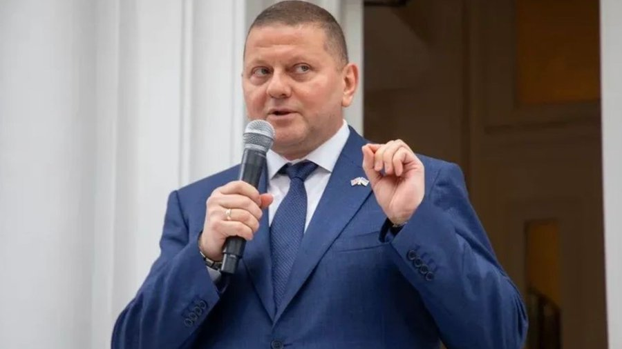  烏克蘭前總司令、現任駐英大使瓦列里．扎盧茲尼（Valerii Zaluzhnyi）也有意競選烏克蘭總統。 圖：翻攝自 X @HXR001 