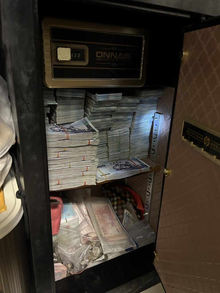 詐團偽造金管會公文騙出金須繳稅 警扣千萬元逮24人