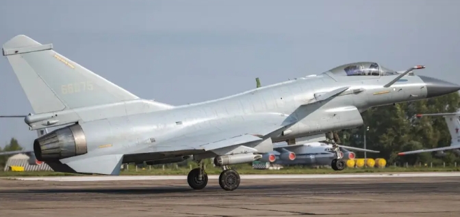  殲-10CE戰機。 圖 : 翻攝自軍武大V 