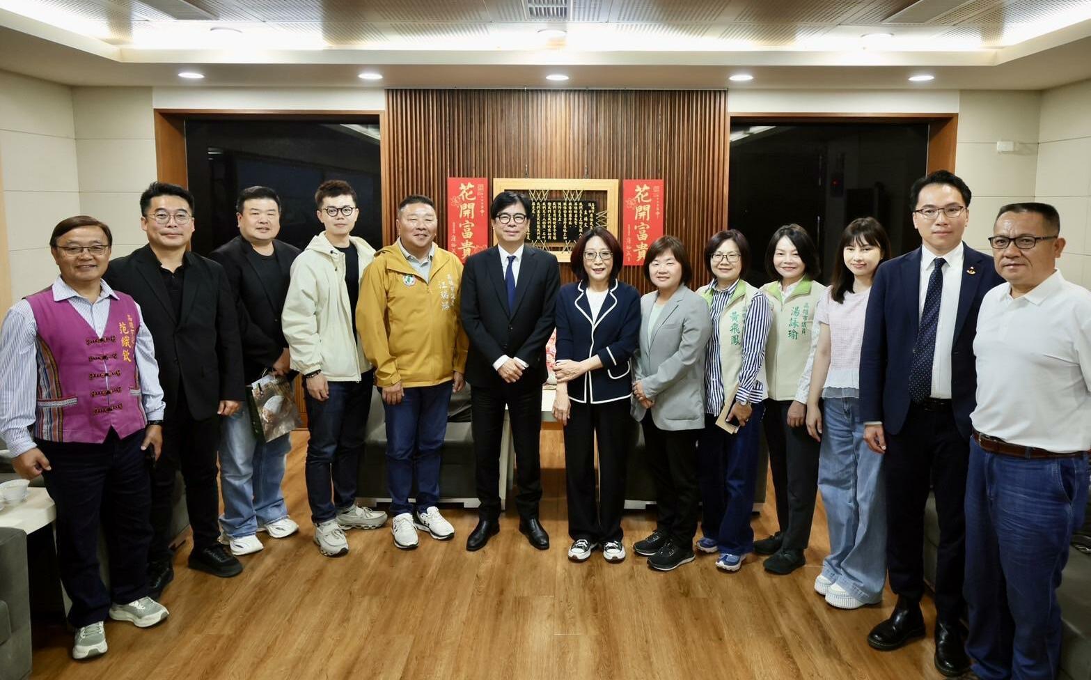 陳其邁揪蔡英文高雄爬山「不攻柴山改打果嶺」 理由爆:怕太熱撐不住