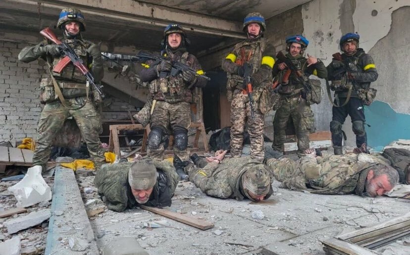 (影) 俄「假旗行動」滲透兵被俘虜! 烏軍扎波羅熱、萊曼雙線大突襲