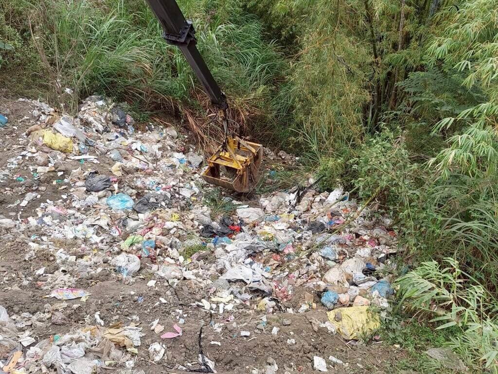 高雄里長涉組非法棄置廢棄物集團 12人遭起訴