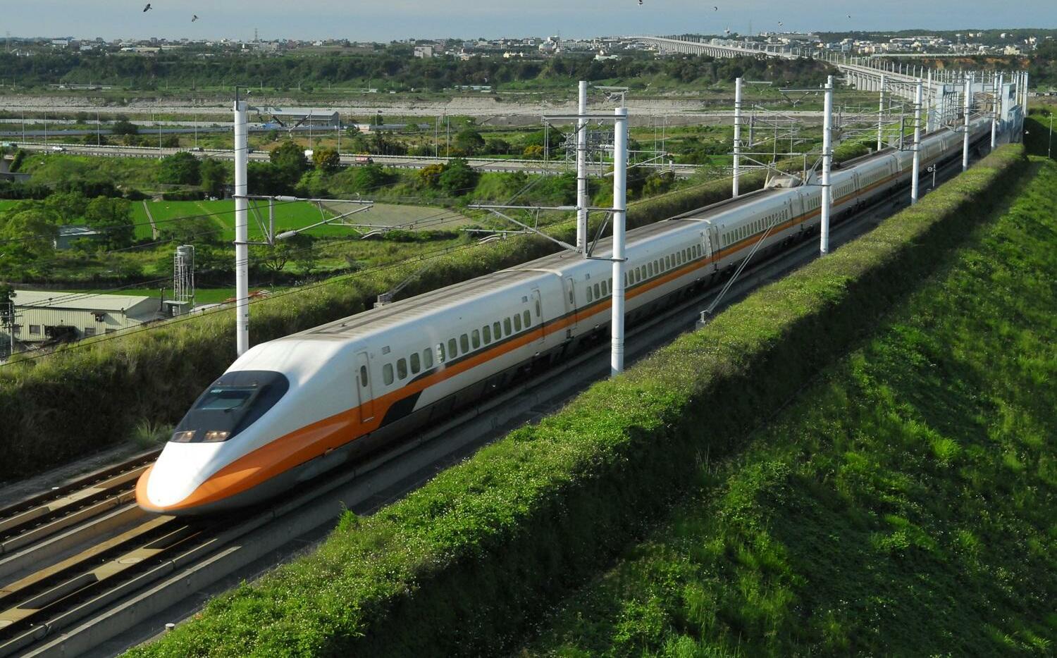 清明連假高鐵聯手LINE TODAY推新功能!一鍵掌握自由座排隊人潮