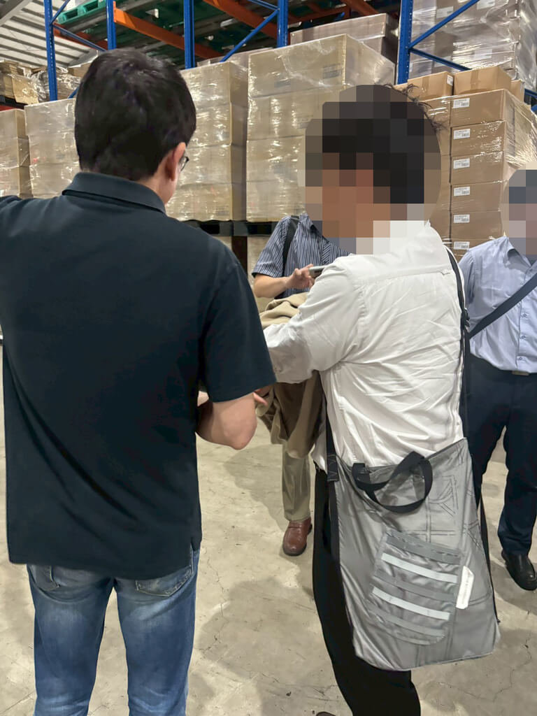 防囤積抬價塑膠袋 跨部會聯合稽查製造商與盤商