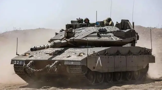 黎巴嫩真主黨對入侵的以軍地面部隊形成強烈抵抗，導致以軍王牌坦克「梅卡瓦」損失超過 20 輛，創下近 40 年以來最大損失。 圖:翻攝自空天力量 