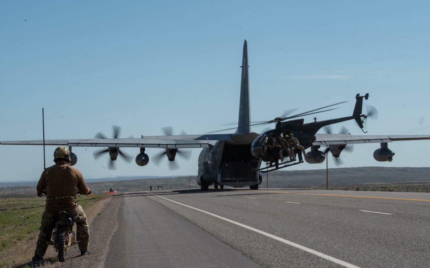 救援代價巨大!兩C-130遭美軍親手炸毀 五角大廈未來採用「這飛機」.....