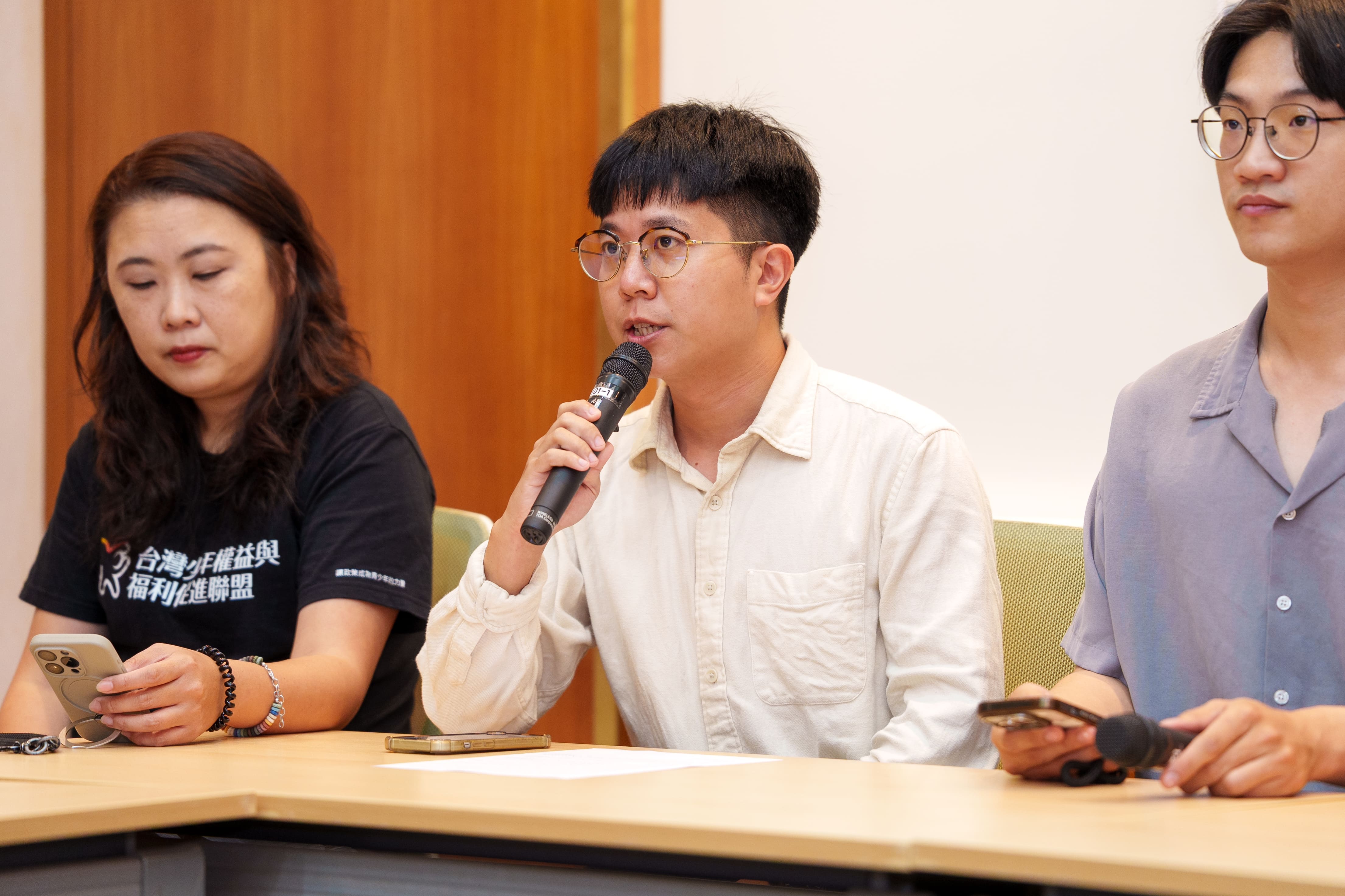 明討論「18歲公民權入選罷法」 青年團體籲三黨、政院延續支持