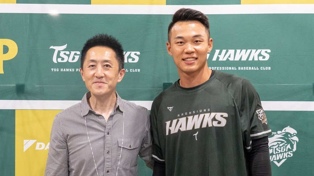 王柏融「日本的父親」岩本賢一來台 誇雙響砲厲害