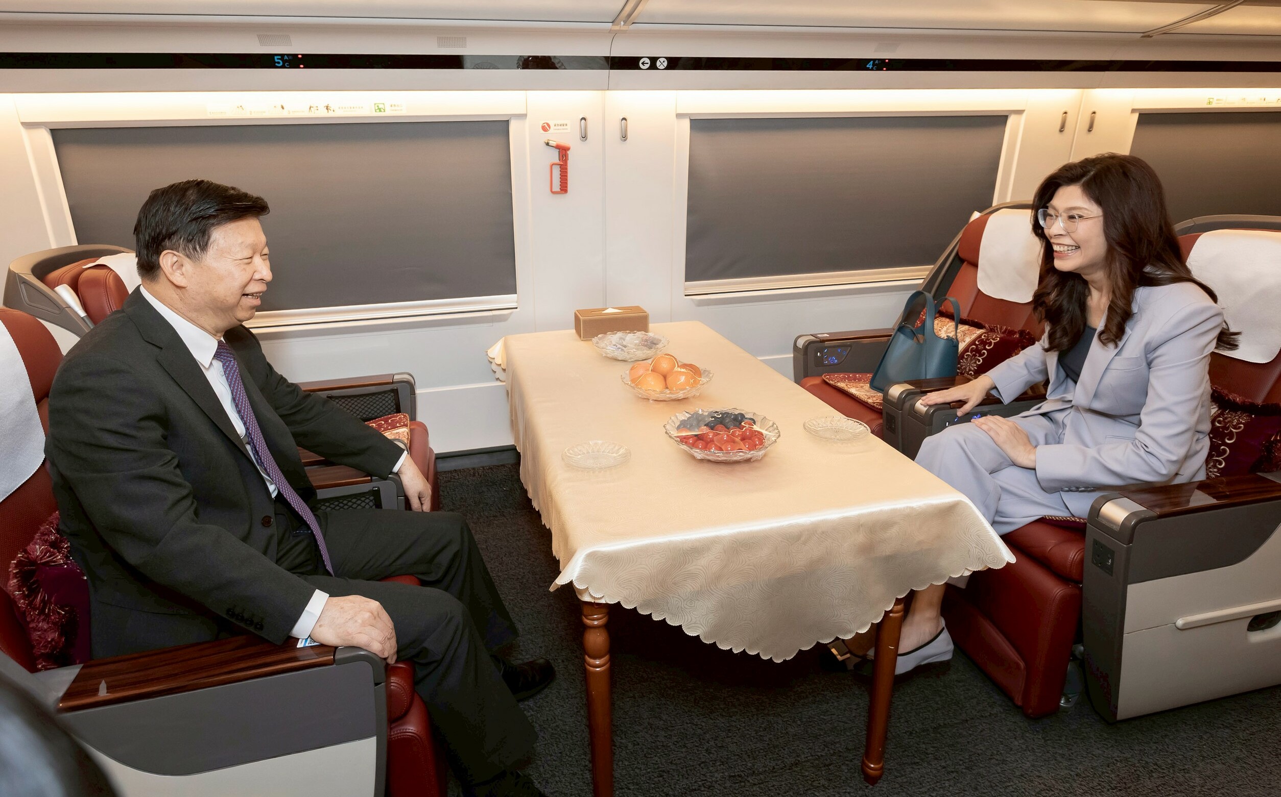 鄭麗文訪南京喊感慨萬千 中共江蘇省書記:符合兩岸關係發展需要