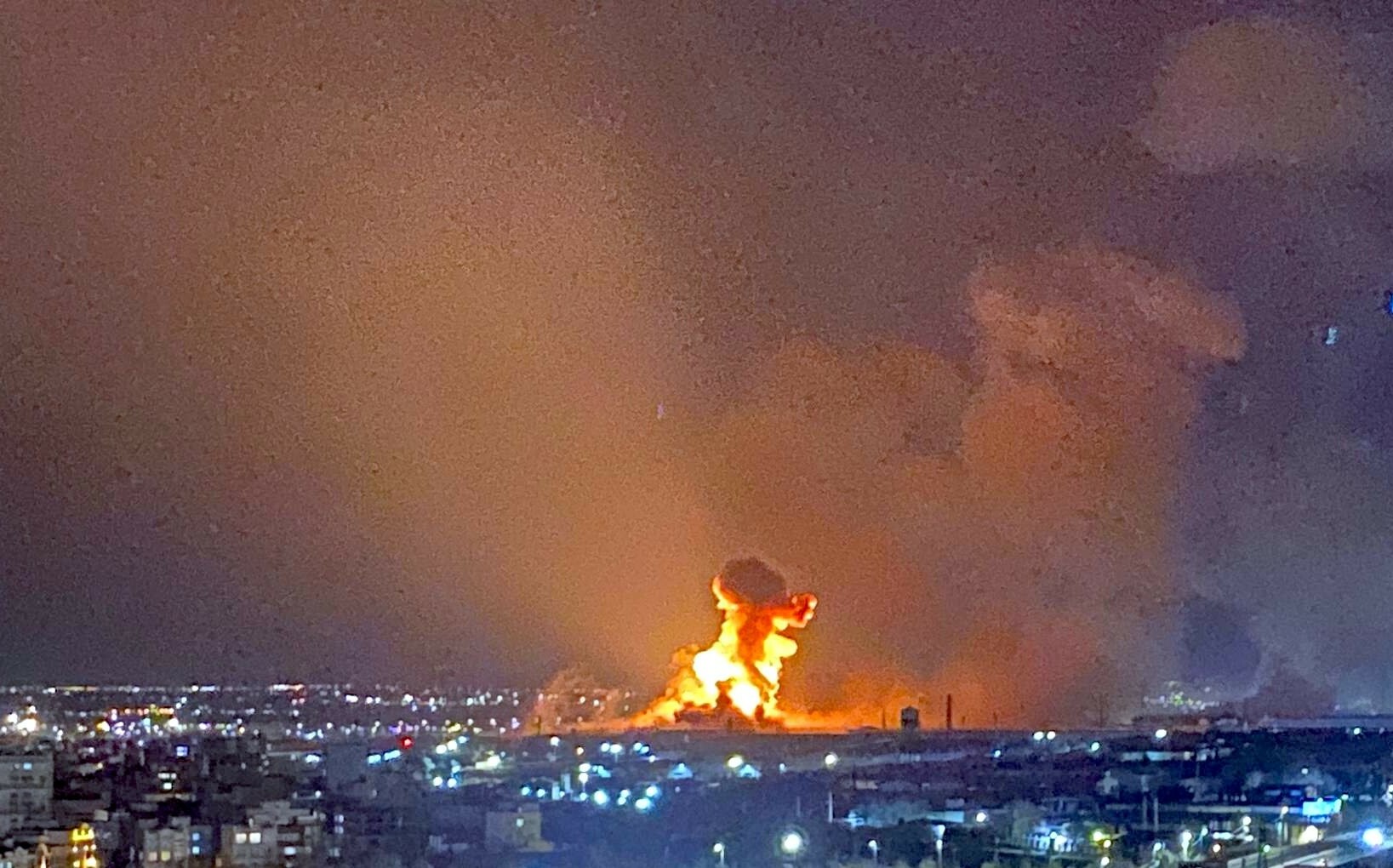 停火前猛轟! 發射逾百枚飛彈 美、以空襲伊朗重水反應堆、鋁廠