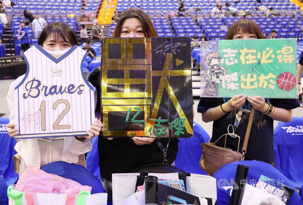 PLG林志傑引退賽斥資數千萬 許晉哲稱前無古人