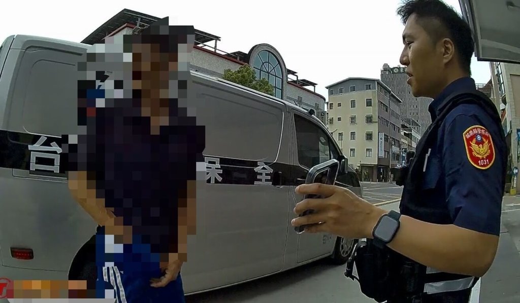 苗栗男子精神恍惚持刀閒晃引恐慌 警帶回強制就醫