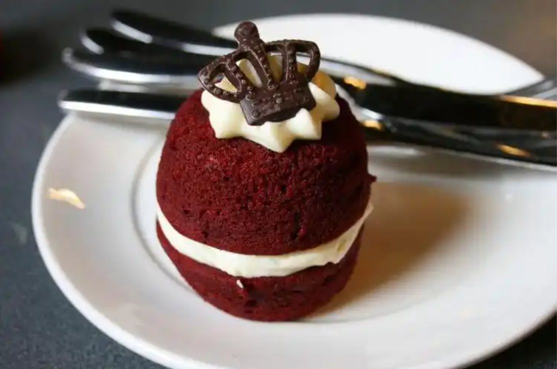 一個蛋糕投訴引爆全國調查! 中國外送產業驚現「幽靈供應鏈」 監管出手166億罰單