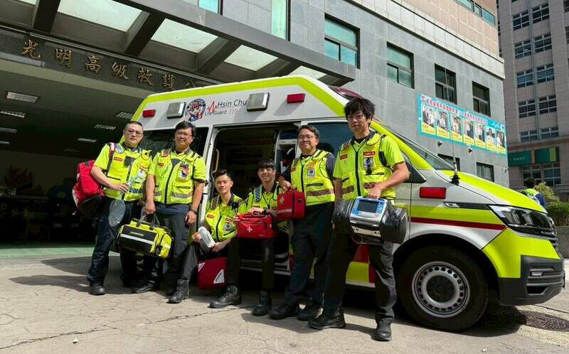 新竹縣警消接力搶救9月大女嬰！奇蹟甦醒大哭  救護人員：最美的聲音