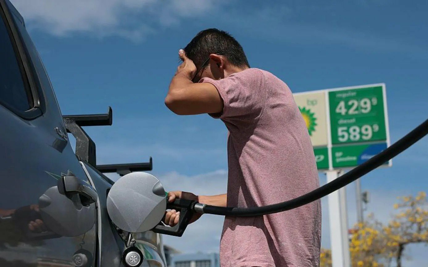 局勢破冰?荷莫茲海峽傳將重開 國際油價崩跌至6週低點