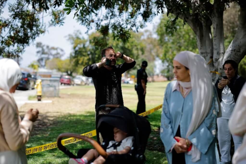 加州伊斯蘭中心槍擊案3死 2嫌附近車內自戕身亡