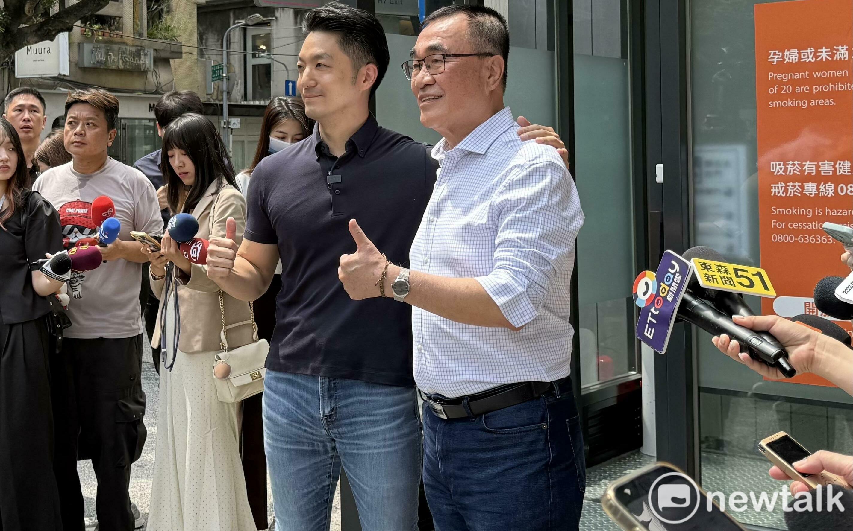 綠提貼「沈伯洋」姓名貼丟東西在捷運推銷 蔣萬安:別亂丟垃圾