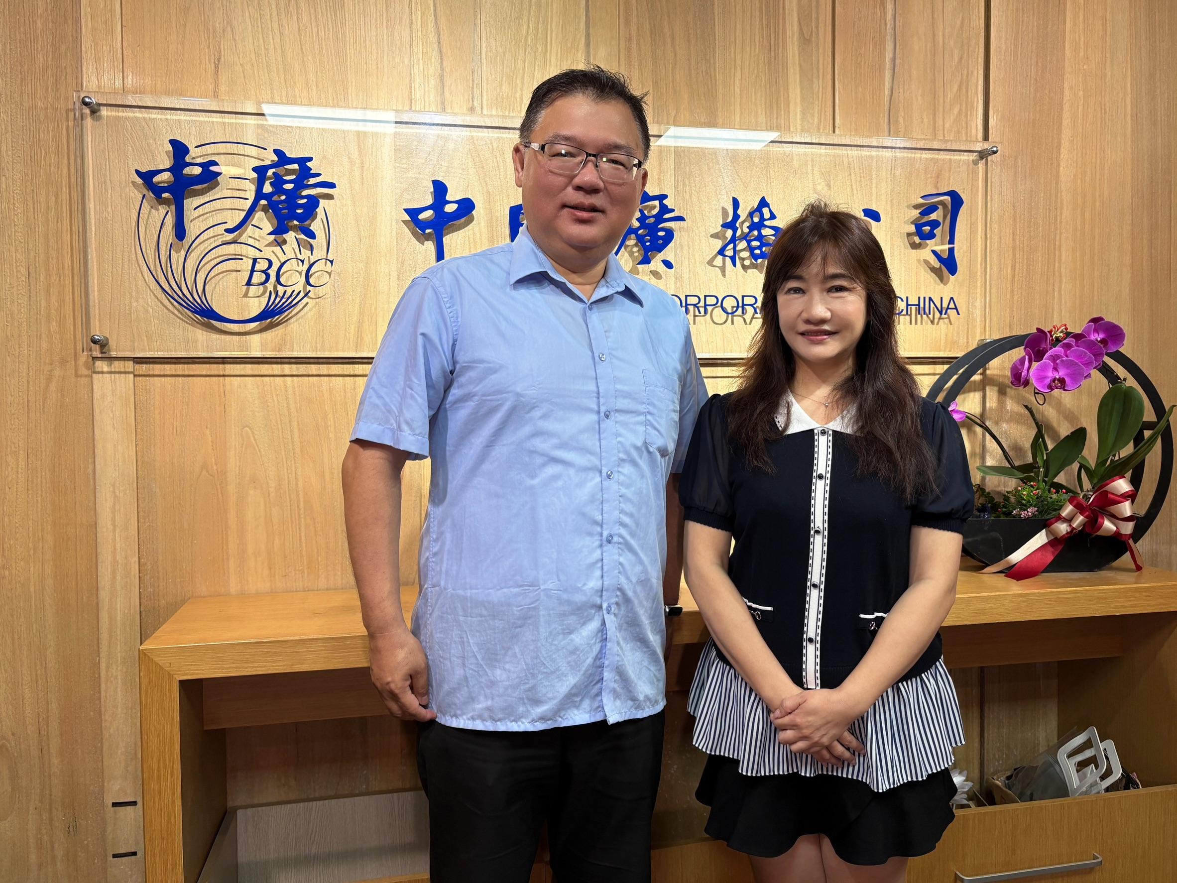  馬英九基金會董事、三人調查小組成員李德維接受《千秋萬事》主持人王淺秋專訪。 圖：新傳媒/提供 