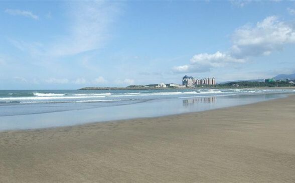 淡水沙崙海灘「活春宮」有詐?地方人士點出疑點 疑舊片重發