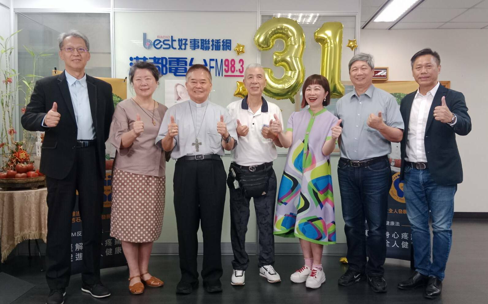FJM全球公益足療服務高雄場 總主教劉振忠親臨祝福體驗