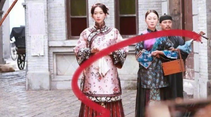  林志玲有在陸劇《玉蘭花開君再來》中客串，但演員表卻完全沒有提到她的名字，懷疑戲份遭到刪除。 圖：翻攝自微博 