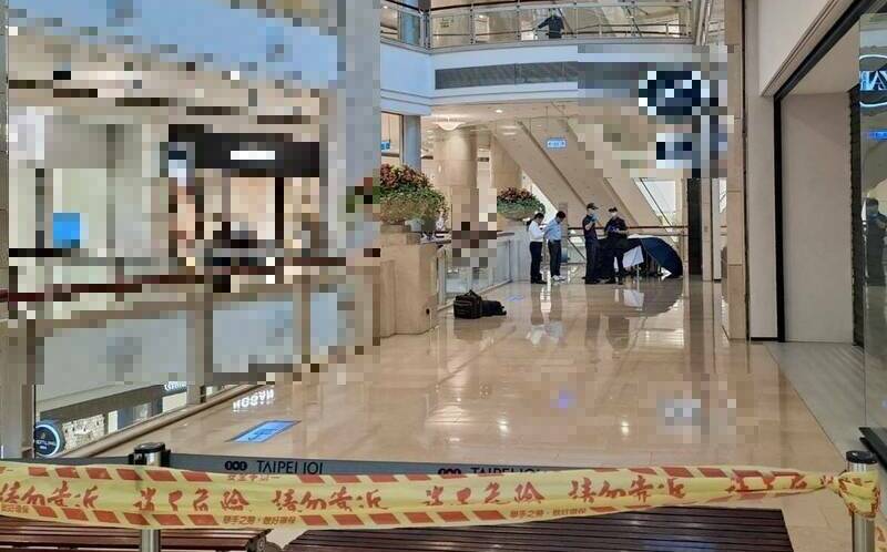台北101爆19歲女大生墜樓身亡!董事長賈永婕深夜發文哀悼