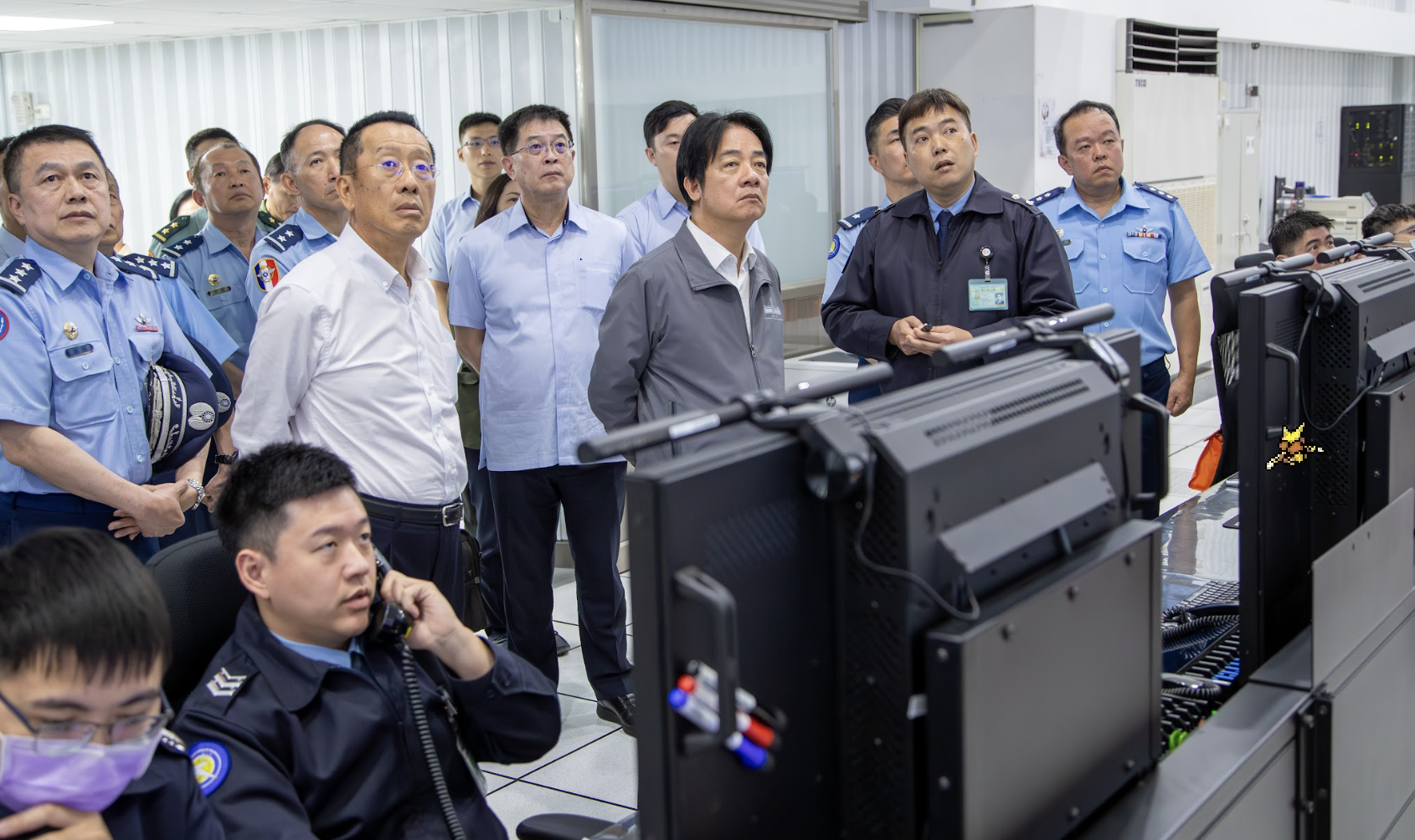  賴清德赴高雄「空軍南部區域作戰管制中心」 圖：總統府提供 
