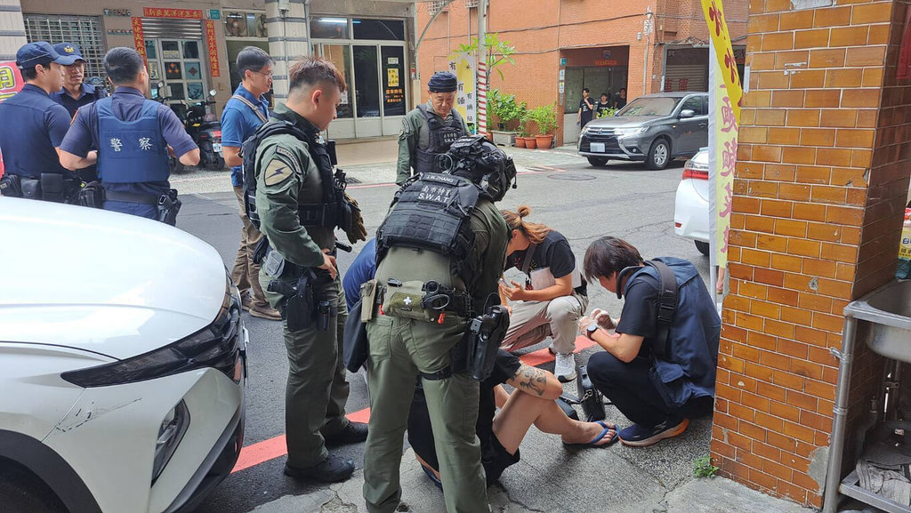 情侶檔跨區販毒被逮 南警起出逾百萬元毒品