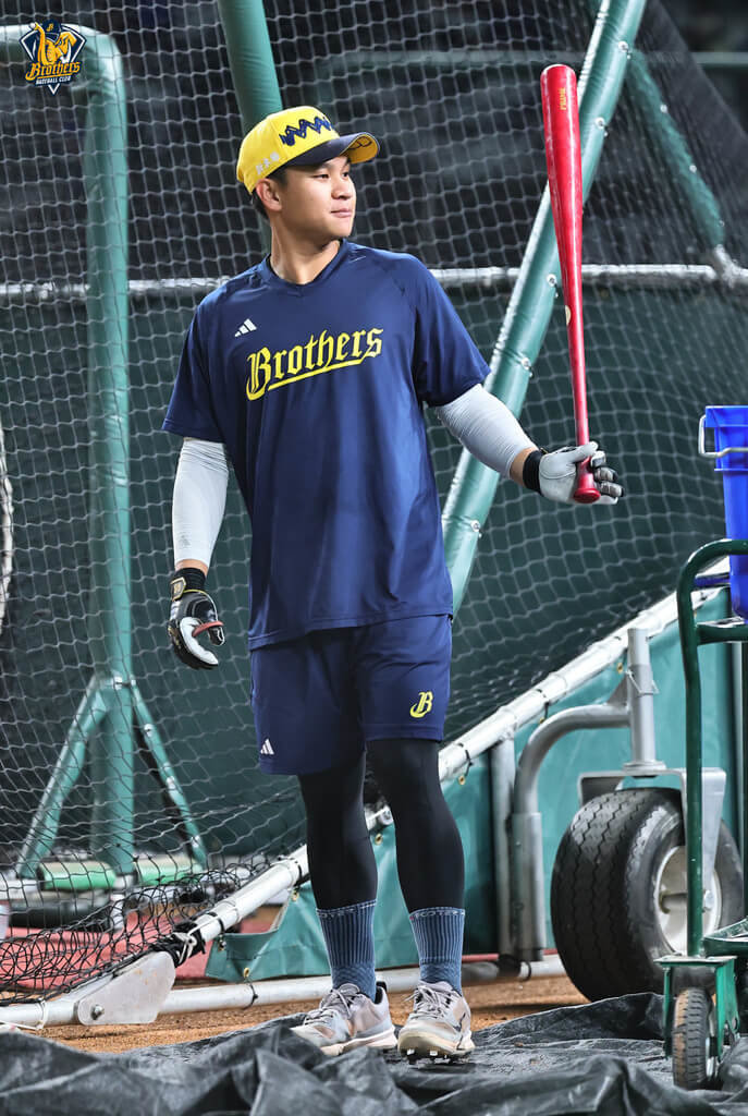 張仁瑋回防外野 平野惠一無奈之舉也想提升競爭