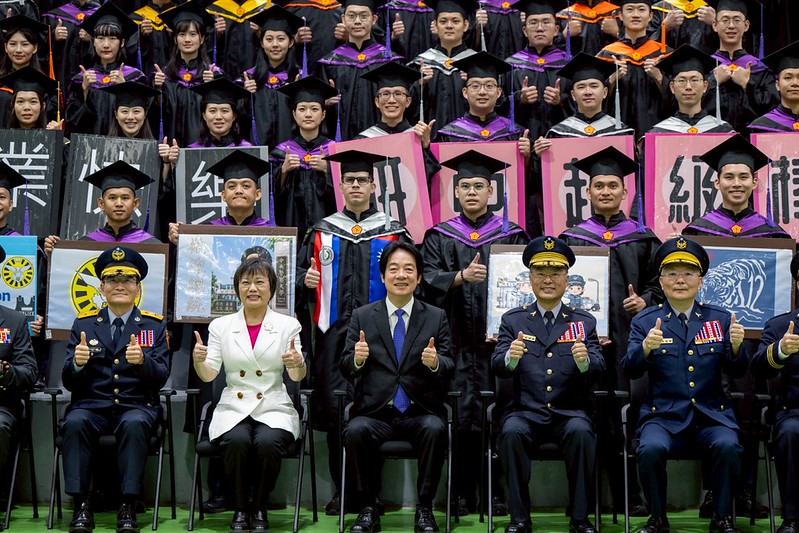  賴清德赴桃園出席「中央警察大學115年聯合畢業典禮」。 圖：總統府提供 