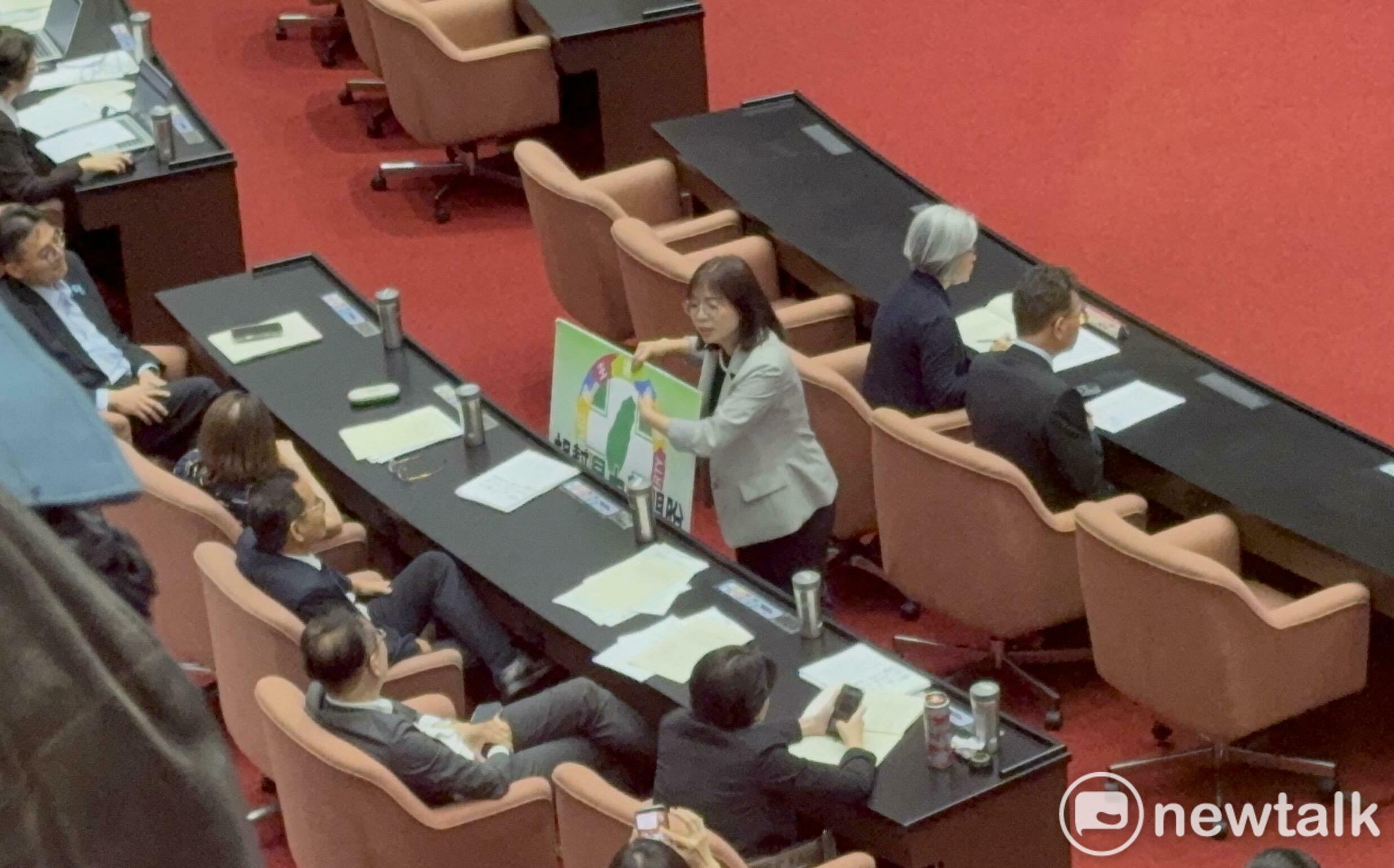 林淑芬怒嗆白委臭卒仔 民眾黨翻舊案嗆:緩刑參選不就妳提的?