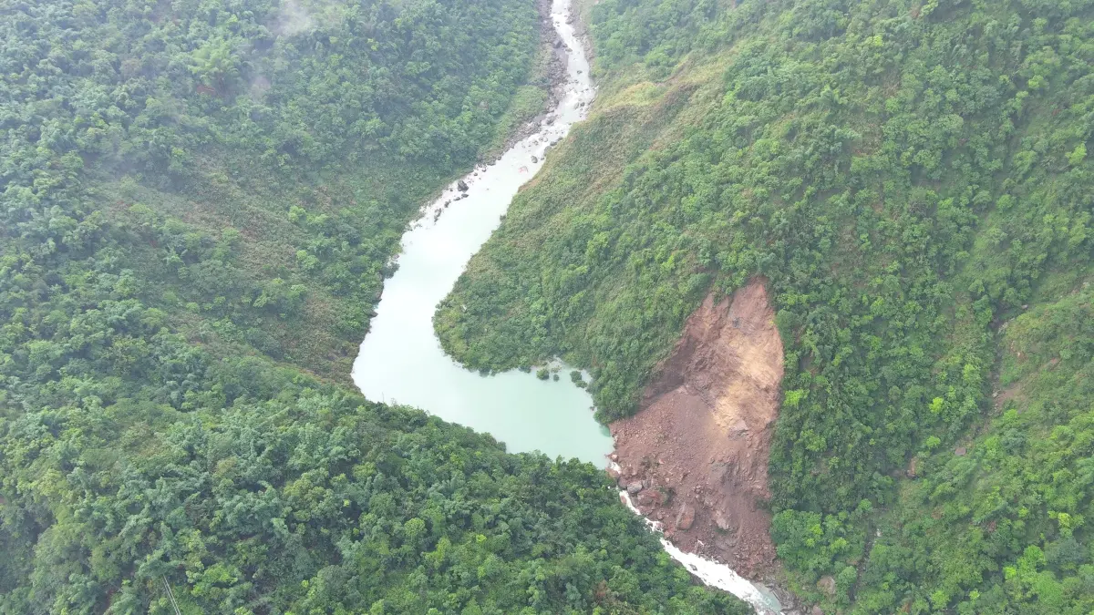 雨炸南投!竹山瑞龍瀑布上游驚見堰塞湖