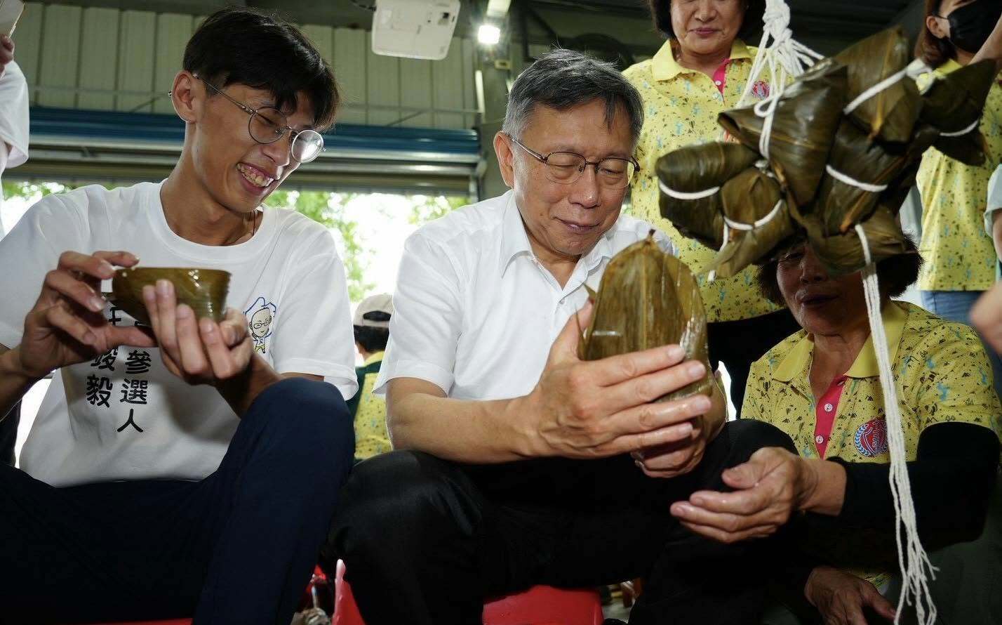 柯文哲嫌「包粽子太麻煩!直接用碗公吃」!她怒嗆:你還是回去踩你的飛輪吧!
