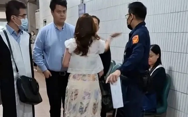 台中悍女掌摑律師今開庭!失控改口不認罪 直呼:我打全世界律師巴掌