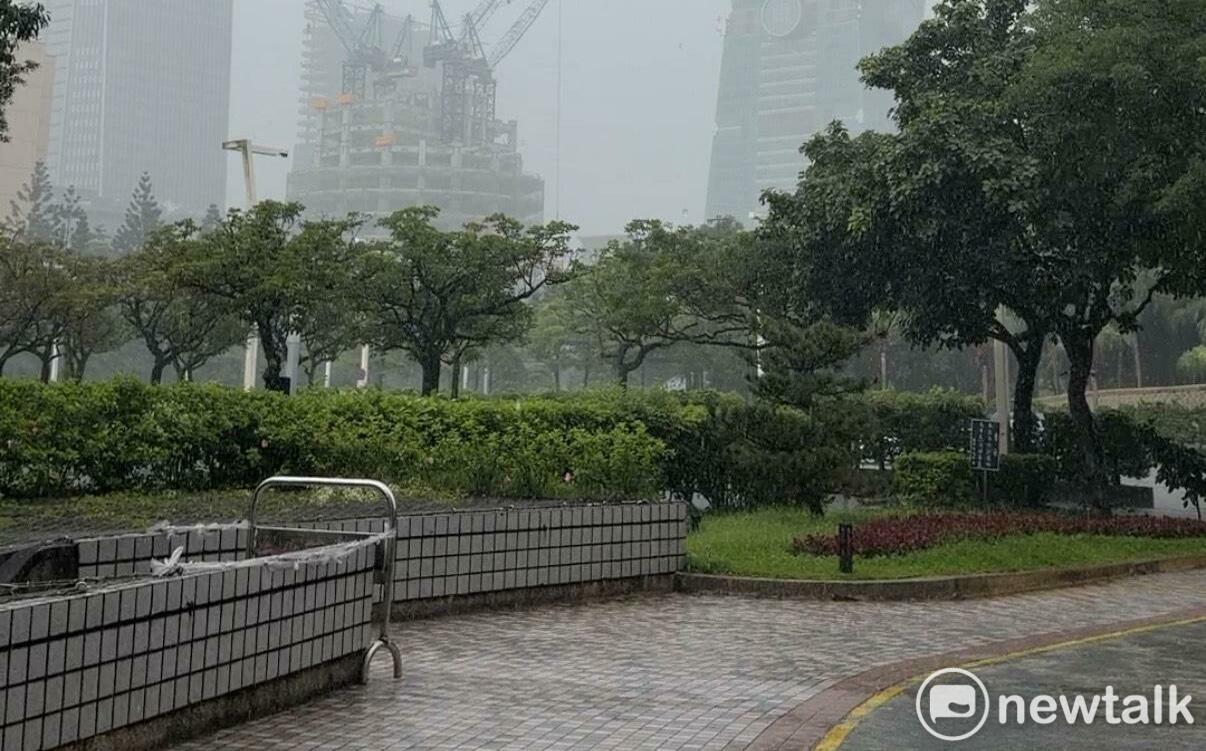 北市豪雨釀災 中正區工地2人疑遭雷擊送醫