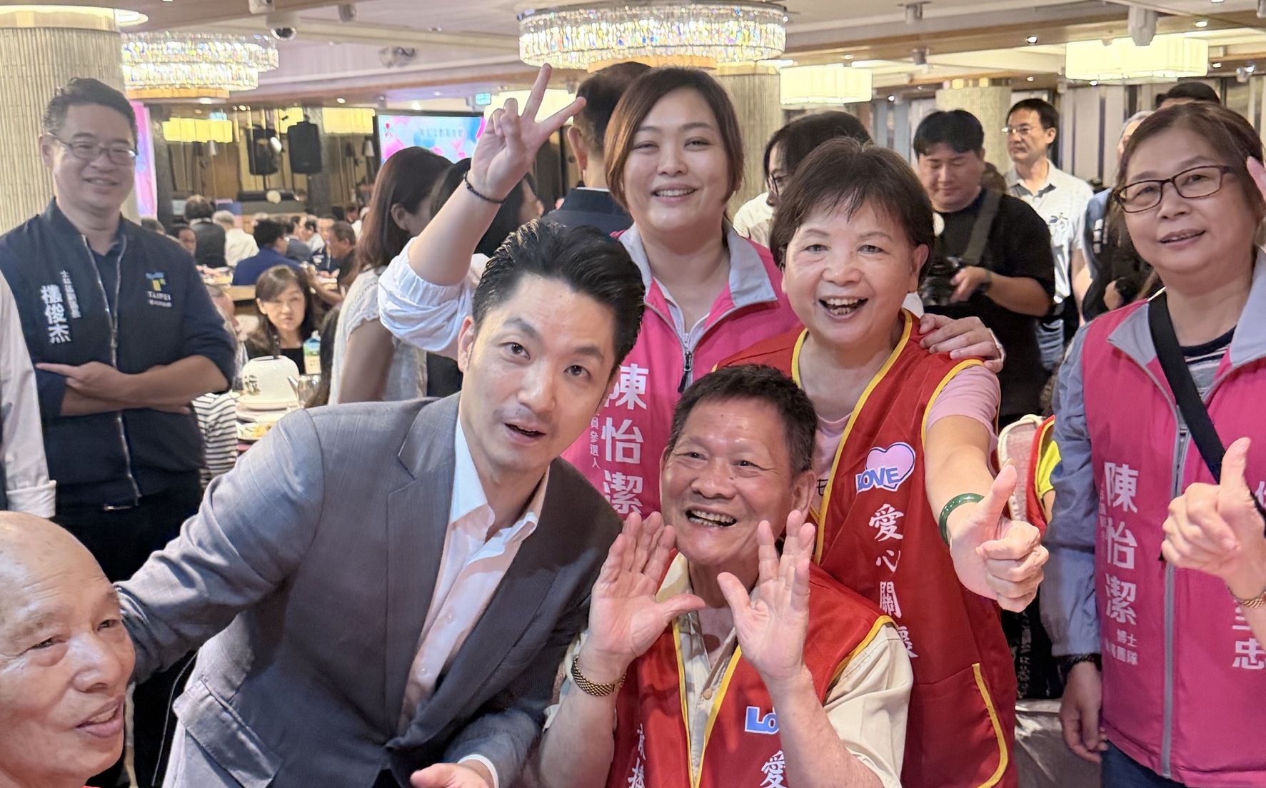 出席陳安文教基金會43周年 蔣萬安肯定陳怡潔:持續為市民爭取更多福祉