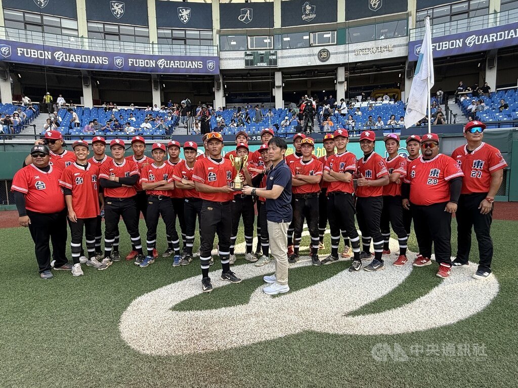 玉山盃台東勝台南奪季軍 跌跌撞撞沒放棄看見進步