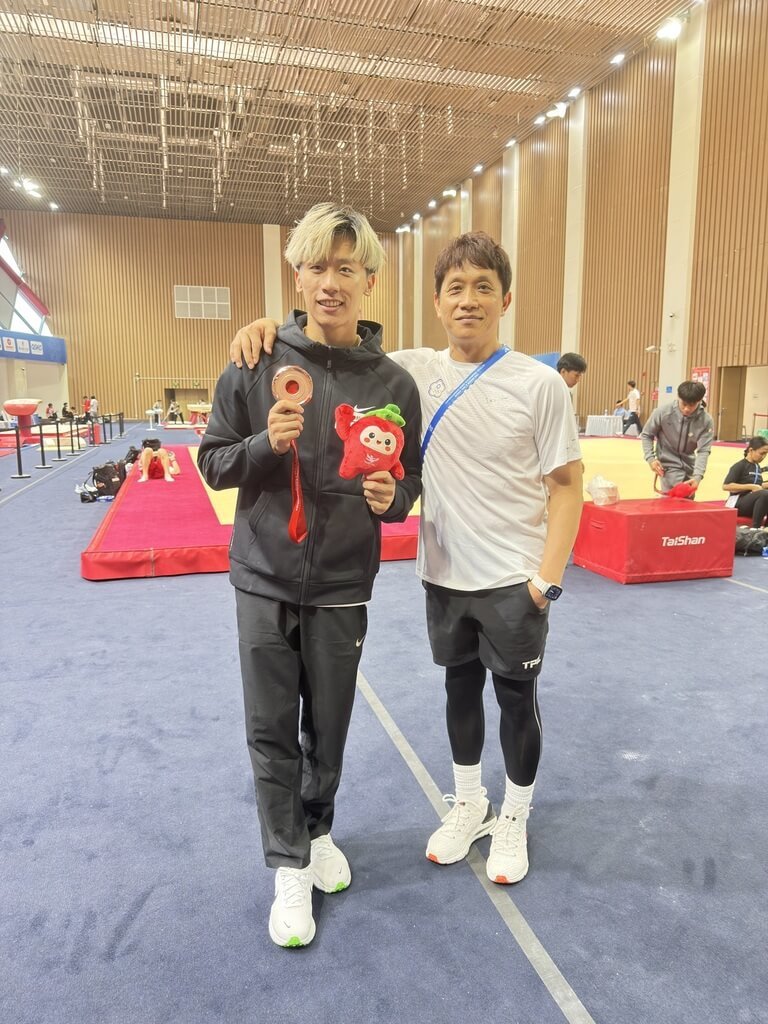 體操亞錦賽台灣獲1金2銅 教練林育信:近乎完美