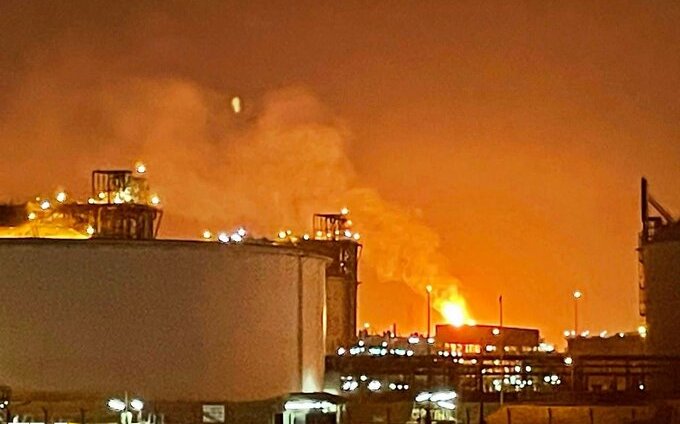 卡達工業區天然氣加工廠大爆炸 致54傷18失蹤